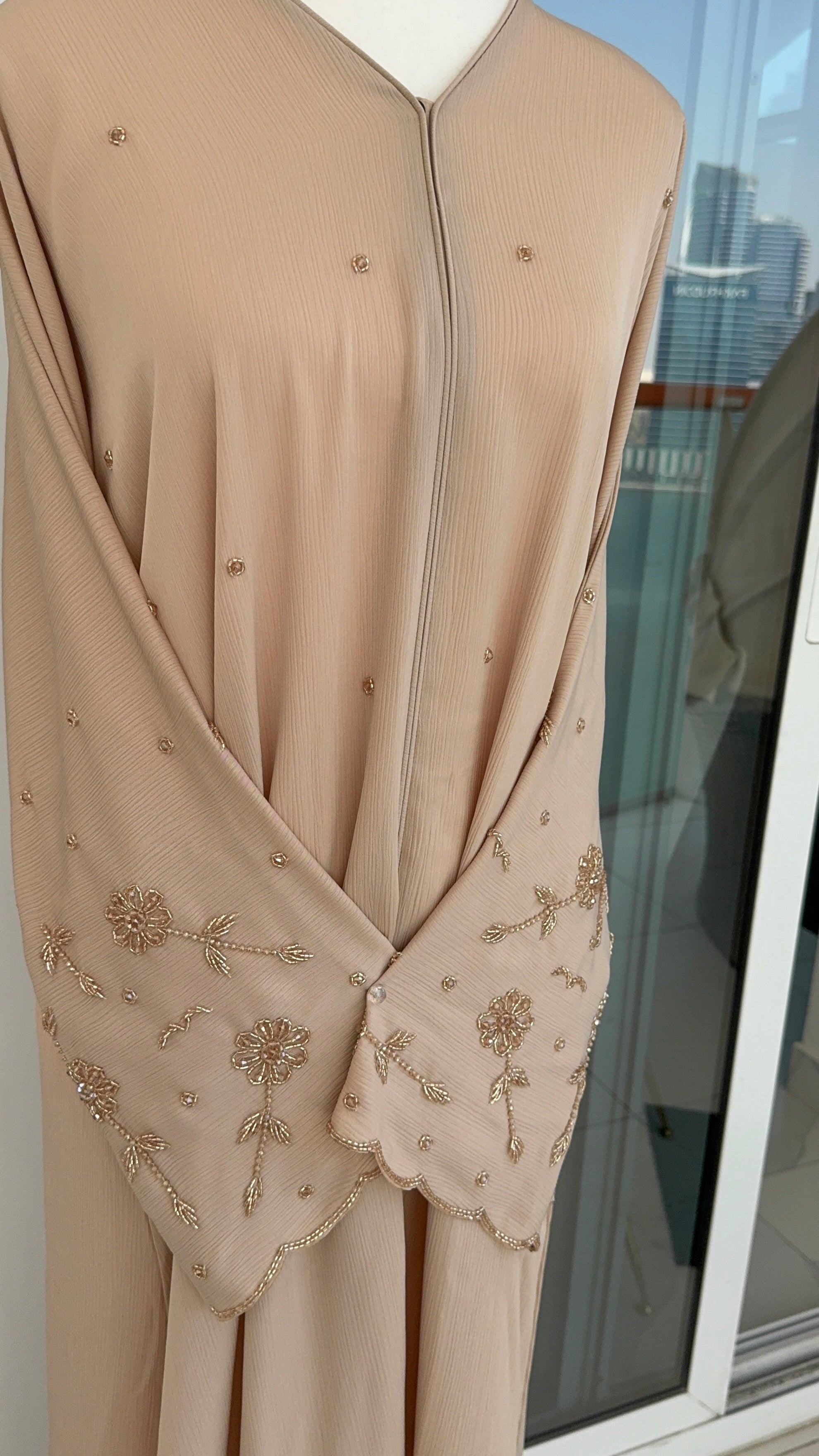 beige