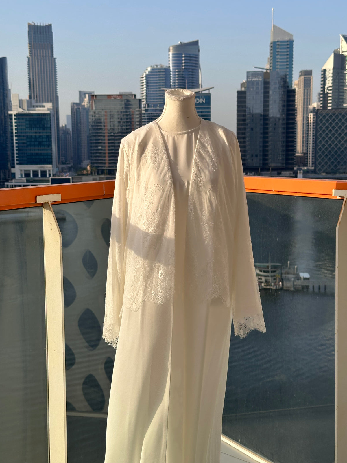 Lace Abaya White