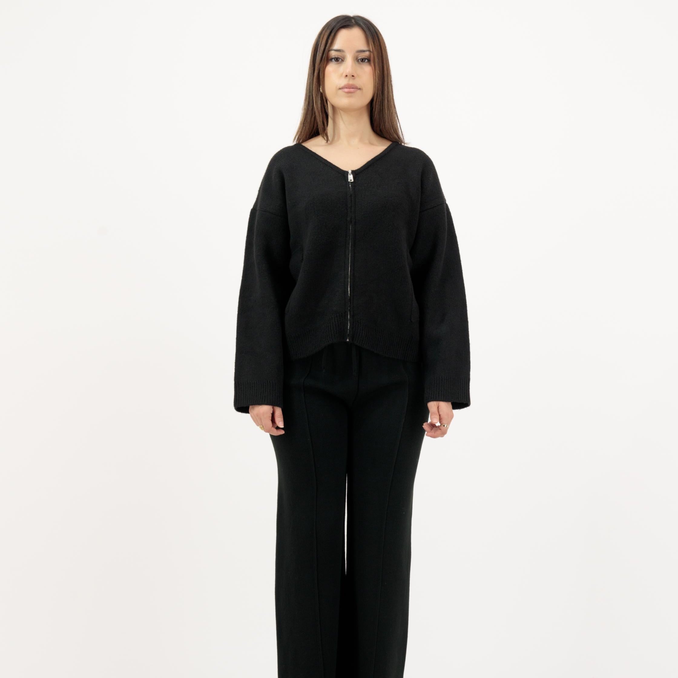 CARLA - Chic Zipper Sweater
